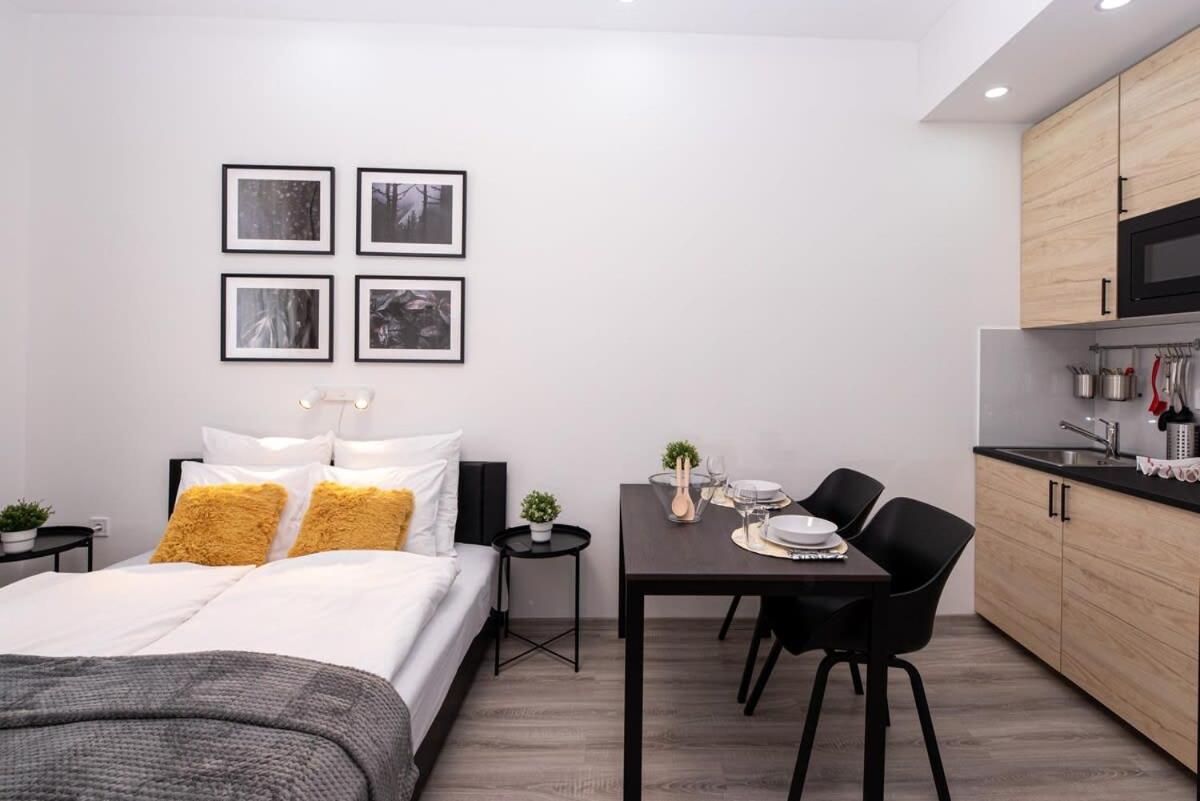 Charming Studio At Downtown Budapest Exterior foto