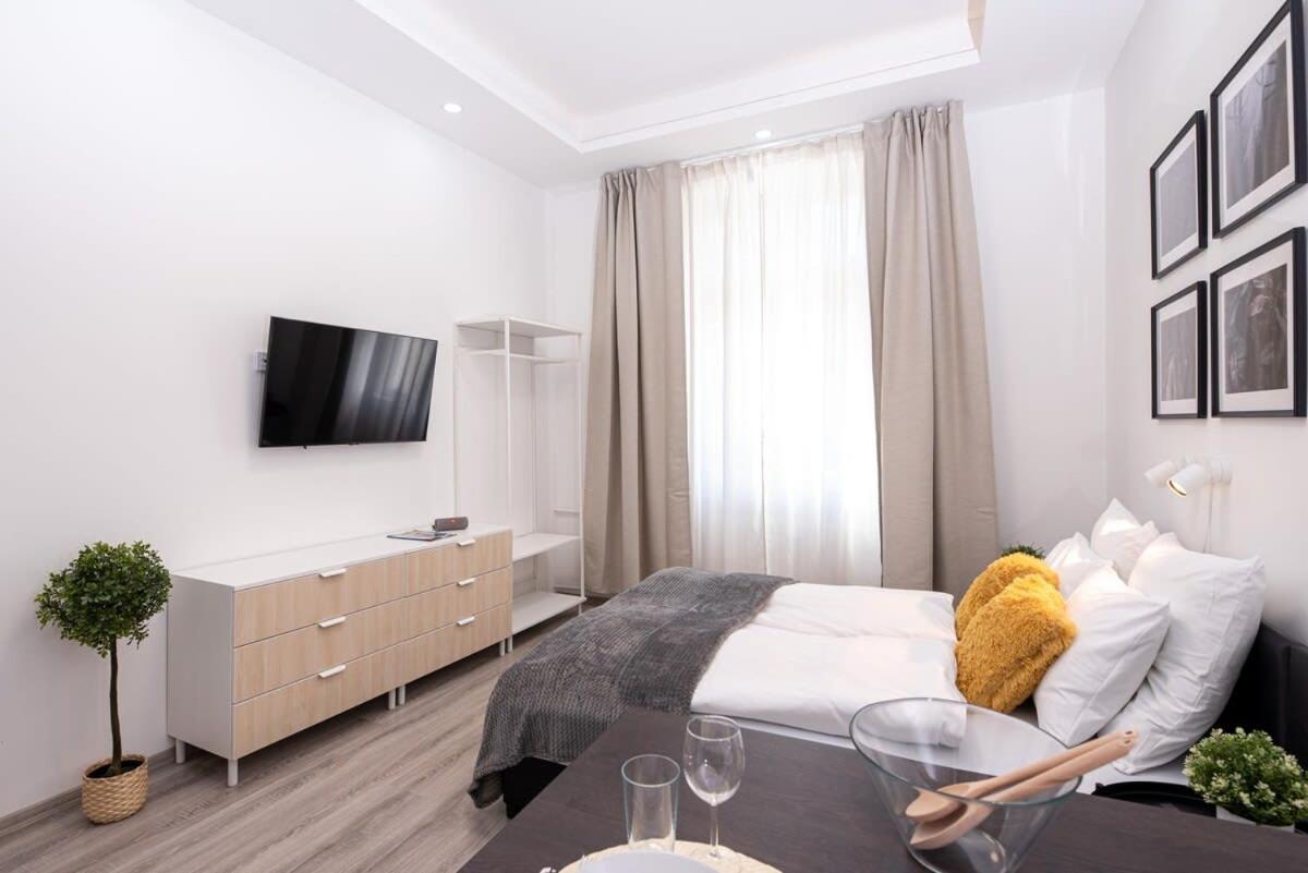Charming Studio At Downtown Budapest Exterior foto